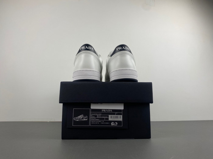 PRDA Sneaker
