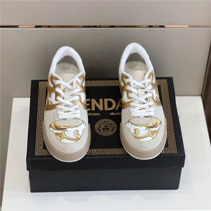 VRCE Sneaker