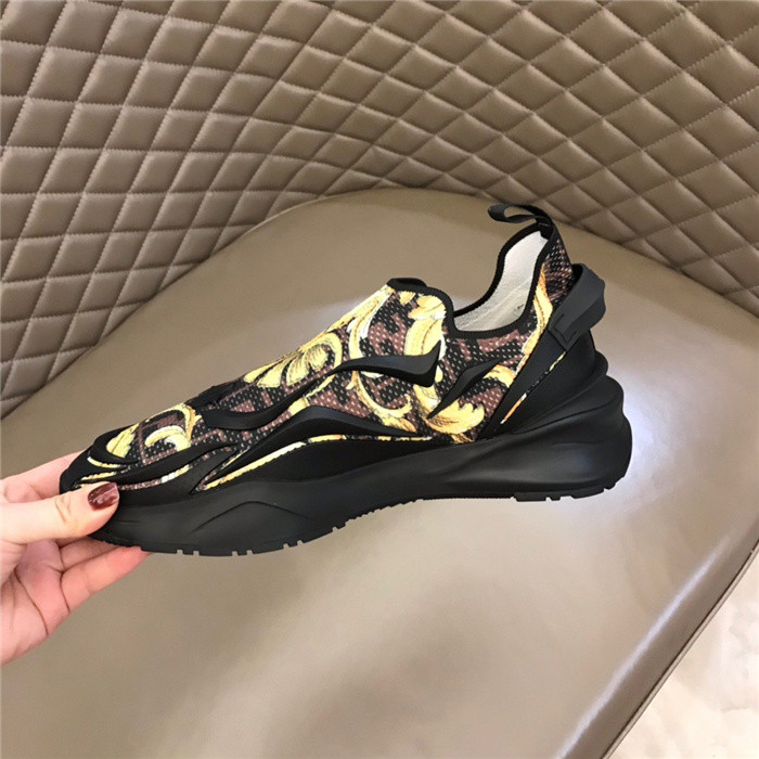 VRCE Sneaker