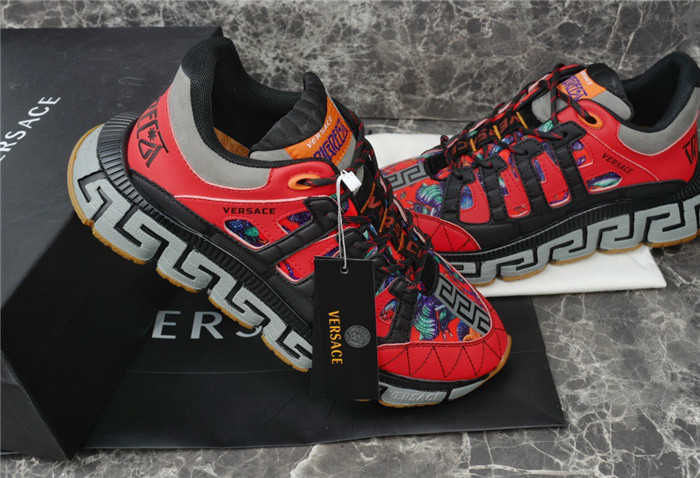 VRCE Sneaker