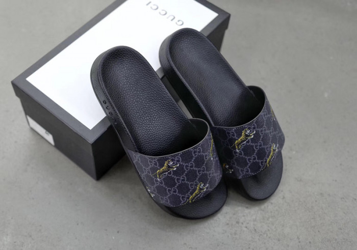 GCI GG Slide Sandal