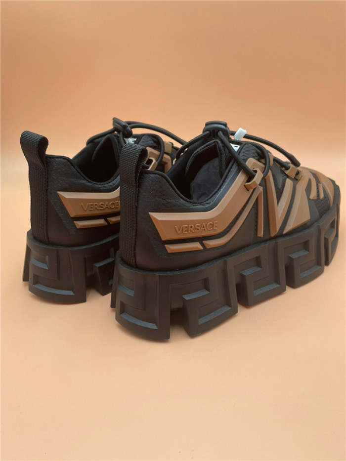 VRCE Sneaker