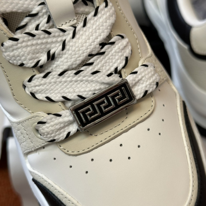 VRCE Sneaker