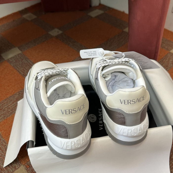 VRCE Sneaker
