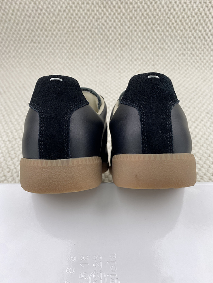 ma*s*n Ma*i*la sneaker