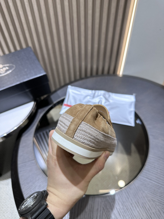 PRDA Sneaker