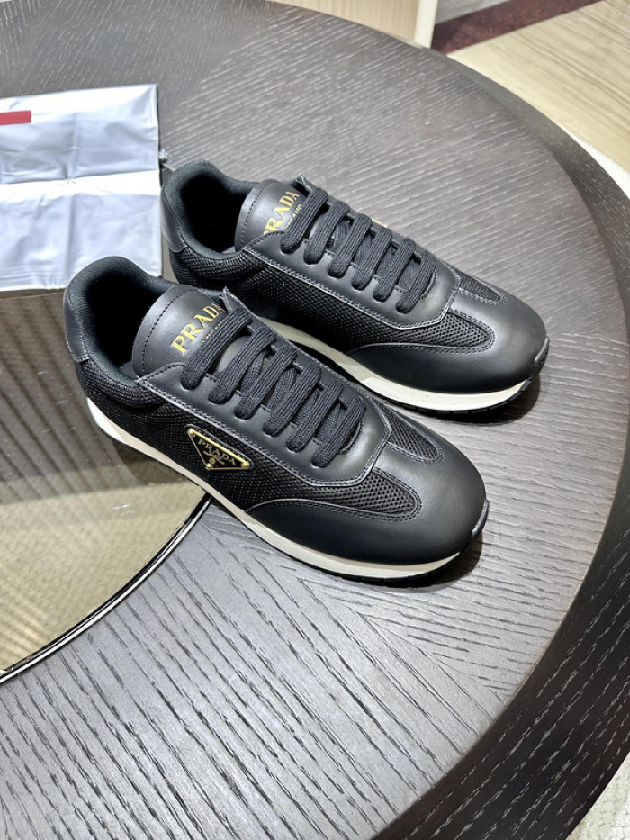 PRDA Sneaker