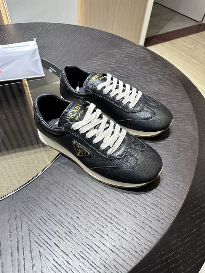 PRDA Sneaker