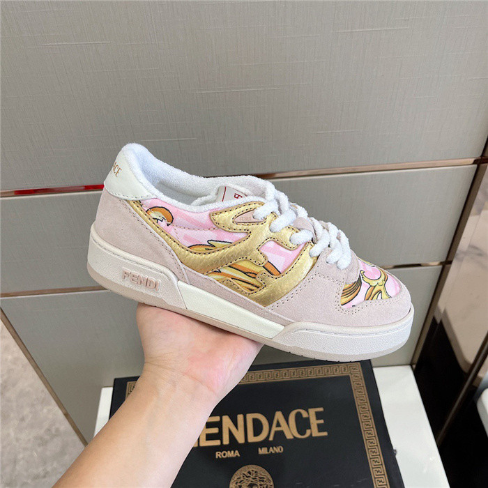 VRCE Sneaker
