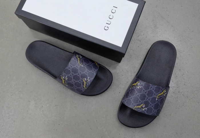 GCI GG Slide Sandal
