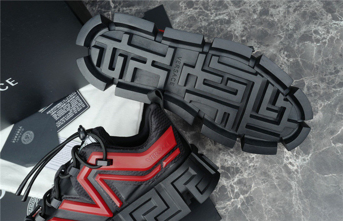 VRCE Sneaker