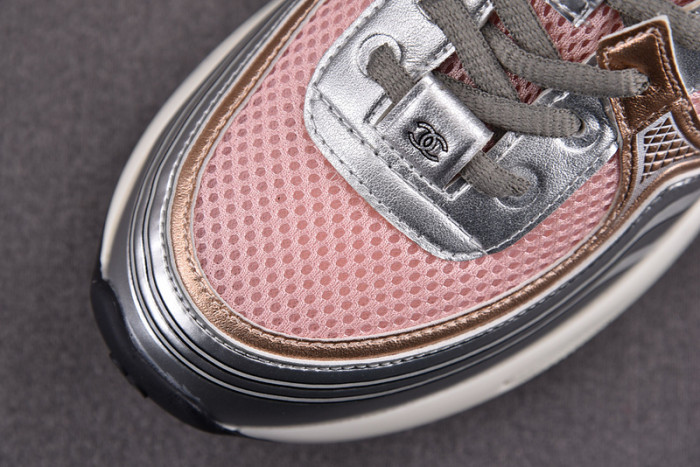CHNL Sneaker