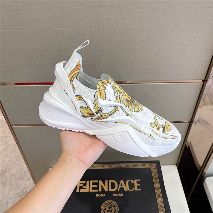 VRCE Sneaker
