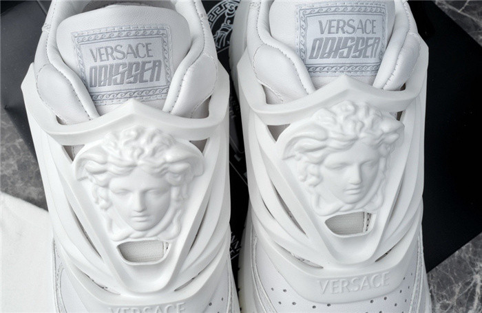 VRCE Sneaker