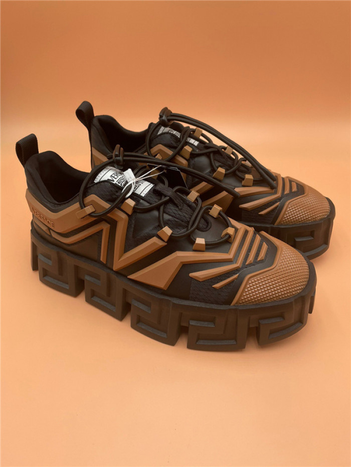 VRCE Sneaker