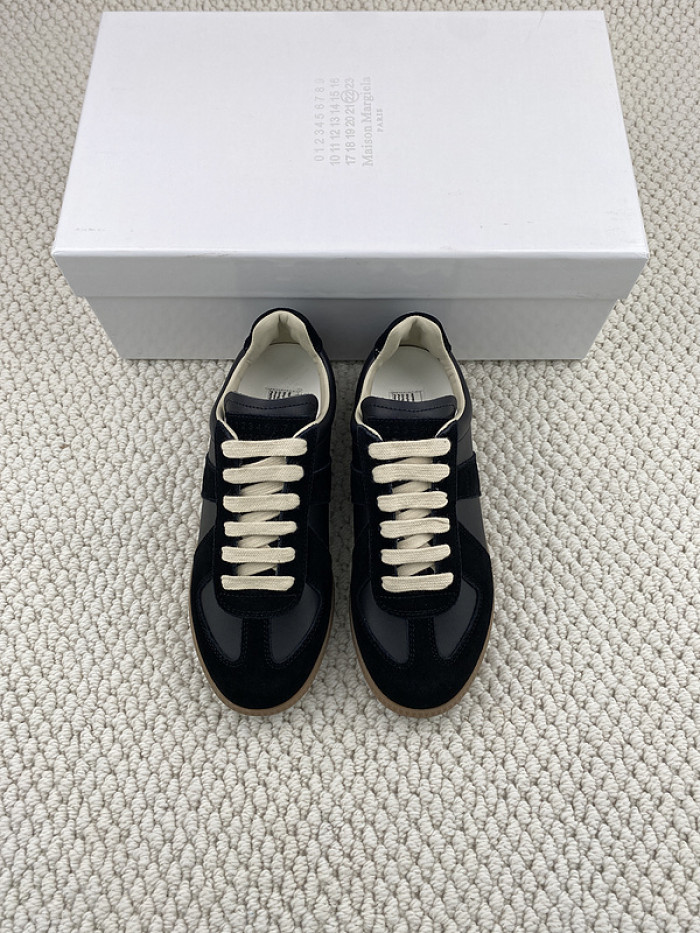 ma*s*n Ma*i*la sneaker