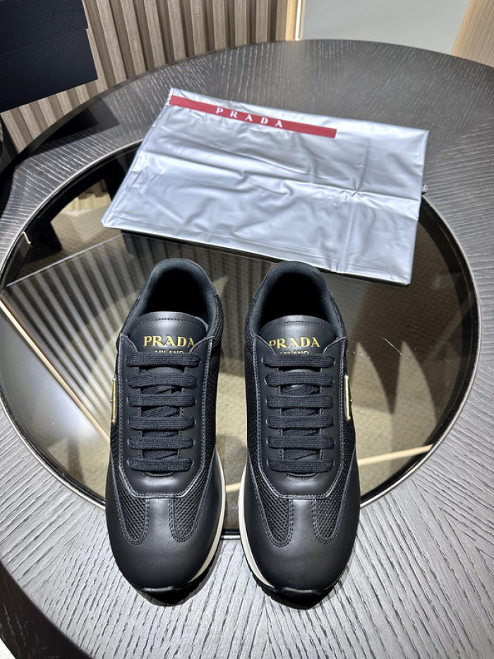 PRDA Sneaker