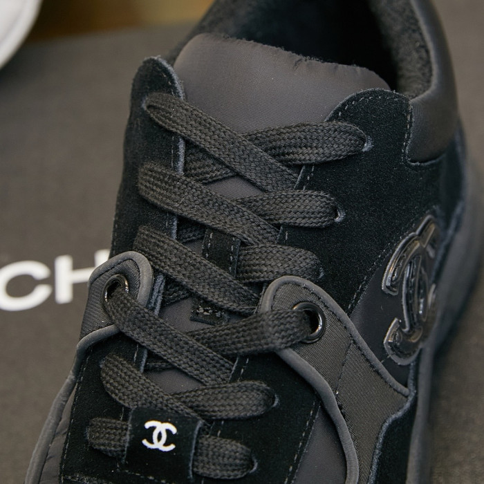 CHNL Sneaker
